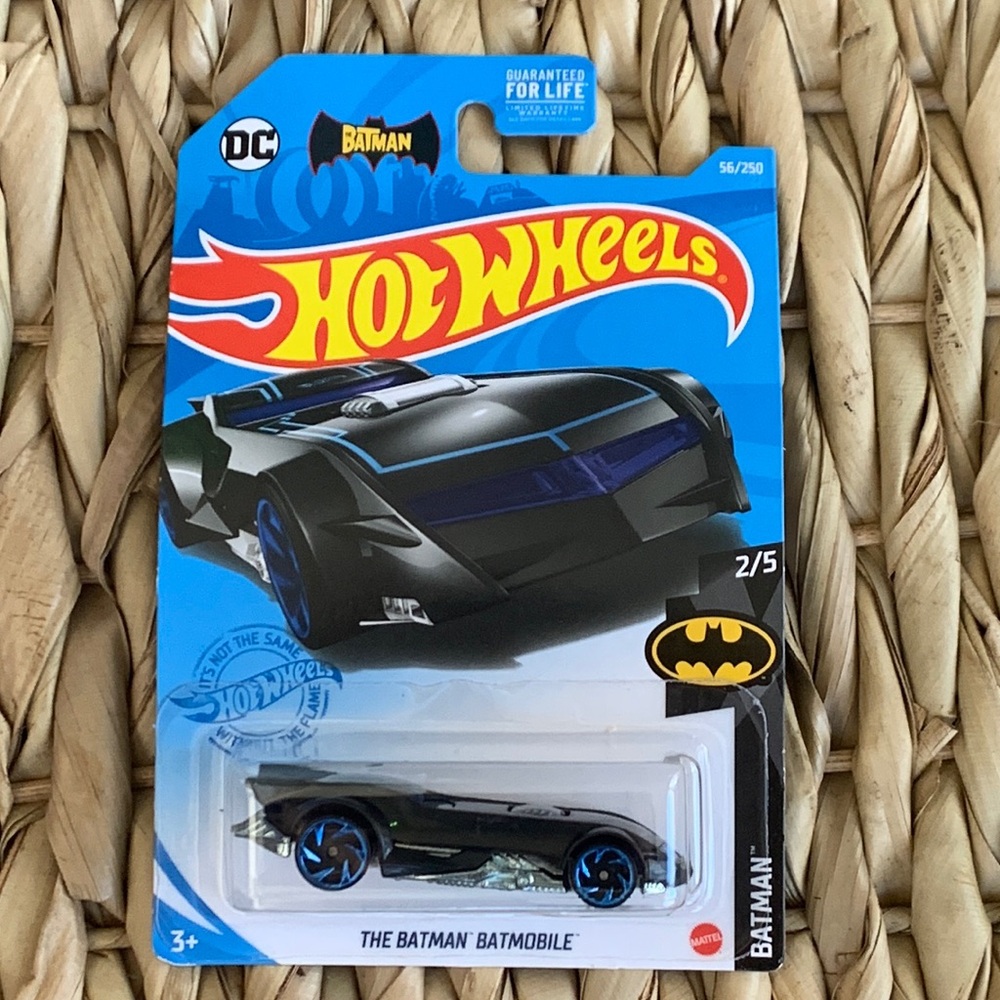 The Batman Batmobile Hot Wheels Car Hotwheels Mattel DC Diecast Metal Toy 2021 🆕